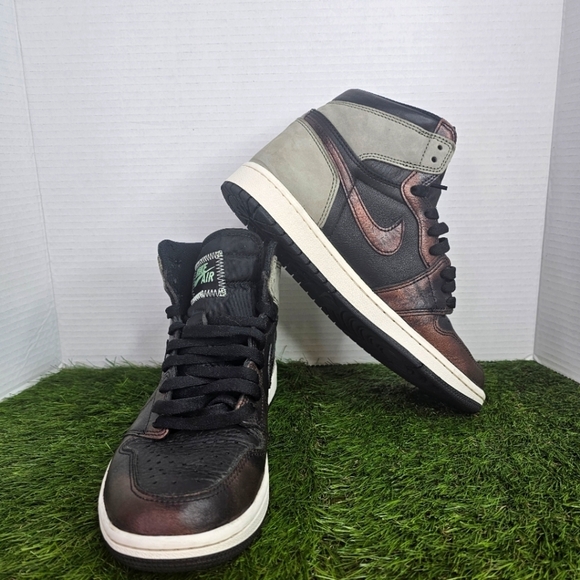 Air Jordan 1 Retro High OG 'Patina' 555088-033 - Picture 7 of 10